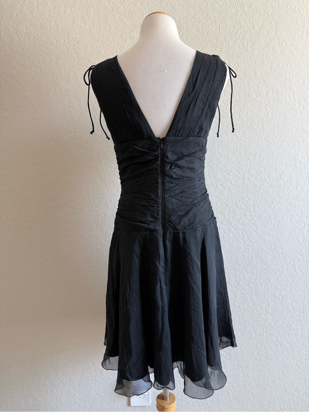 Express Silk Shoulder Tie Dress - Picture 4 of 13